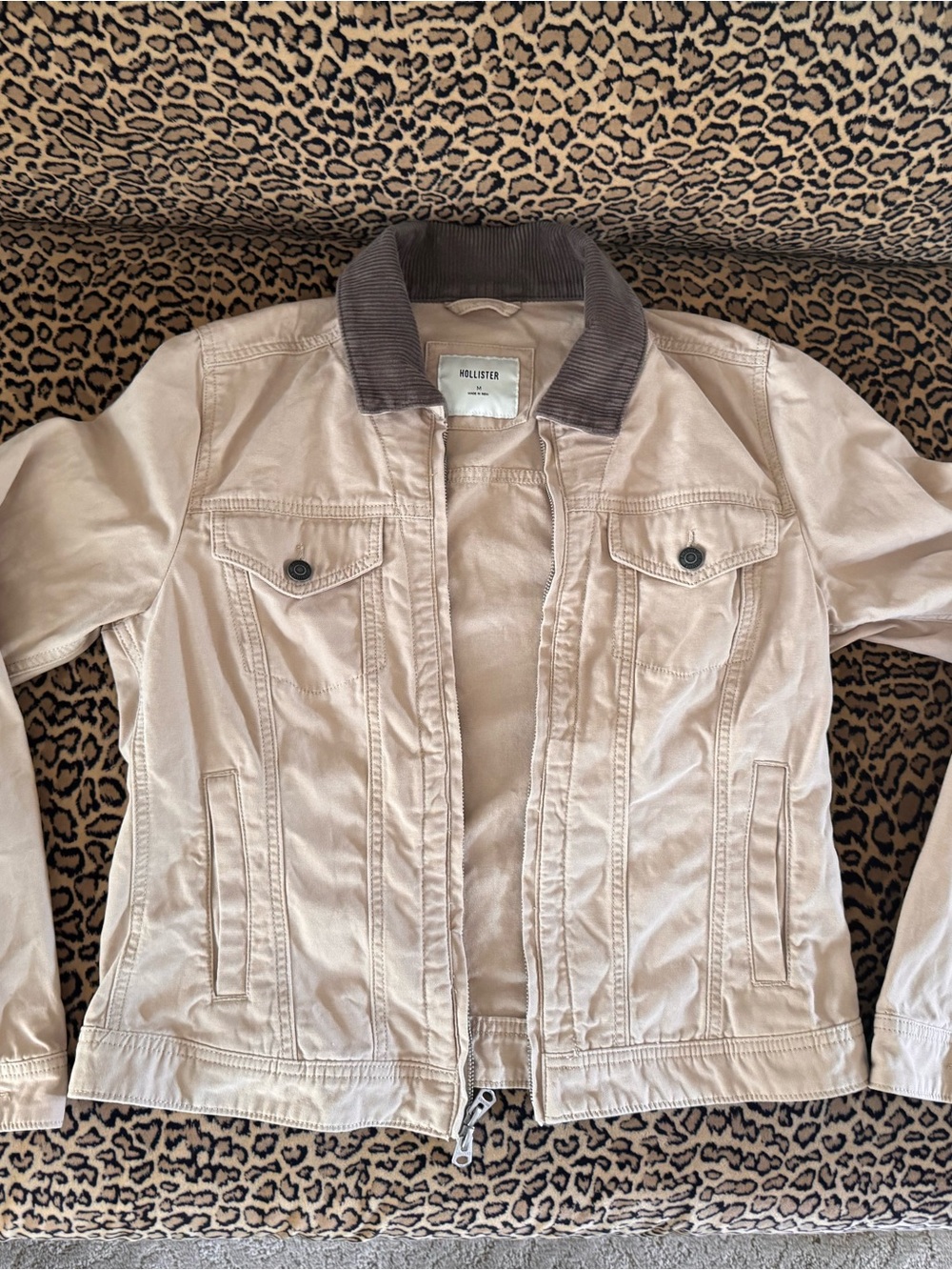 Hollister Light Cream Denim-Style Jacket with Brown Corduroy Collar